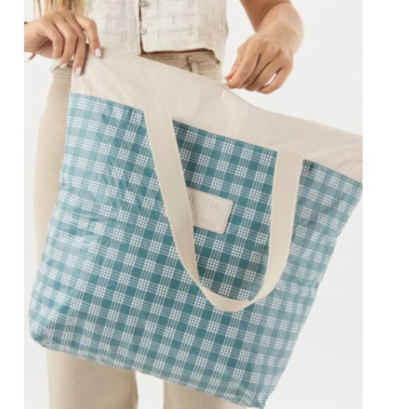 Aloha Collection Day Tripper Palaka Water Tyvek Toe  NWT - Picture 3 of 4